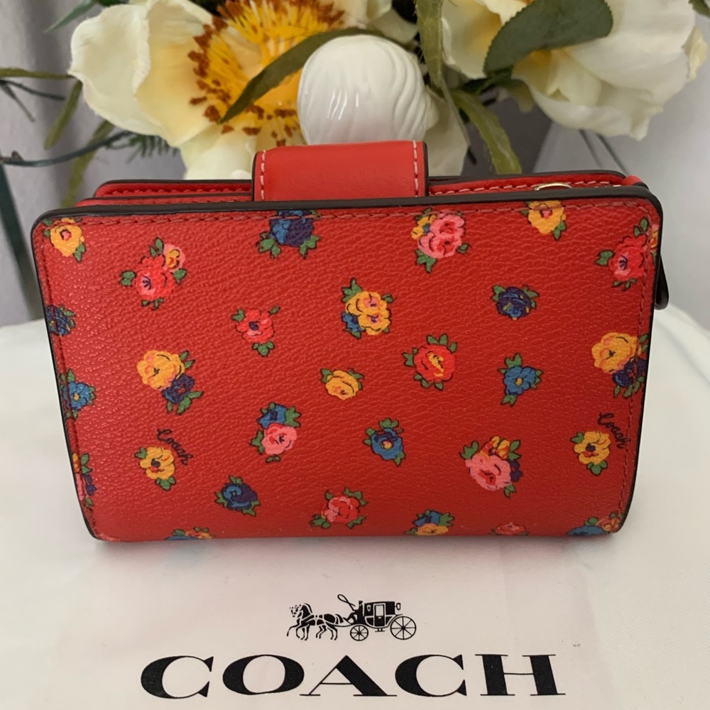 NWOT COACH MEDIUM CORNER ZIP WALLET WITH MINI VINTAGE ROSE PRINT - Picture 3 of 7